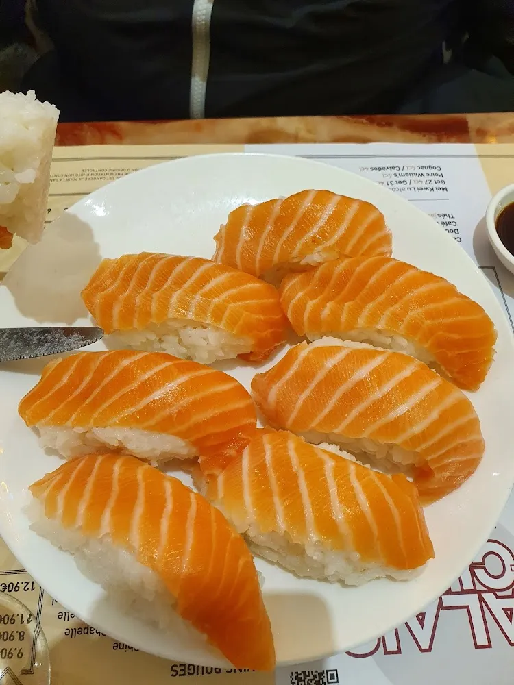 Sushi Saumon